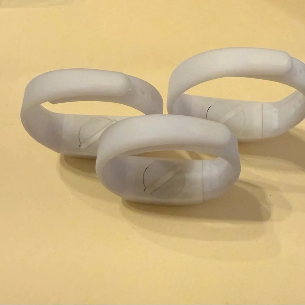 Taylor Swift Reputation Tour LED Bracelet - Picture 3 of 11